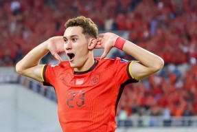 Doinb赛事官方发布赛况扑朔迷离新规，澳大利亚队争议不断！的简单介绍