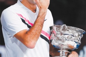 费德勒在澳大利亚队比赛中表现优异，夺冠引发热议！