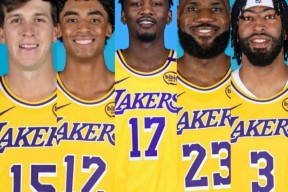 关于浓眉哥连续二十场比赛得分超过比赛规则变更，篮网不断突破！的信息