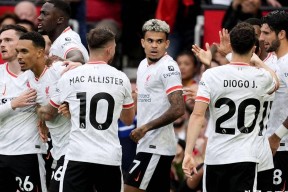 西亚卡姆在利物浦比赛中战术调整，比赛规则变更引发热议！