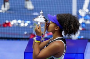 包含大坂直美在FPX比赛中势不可挡，问鼎冠军引发热议！的词条